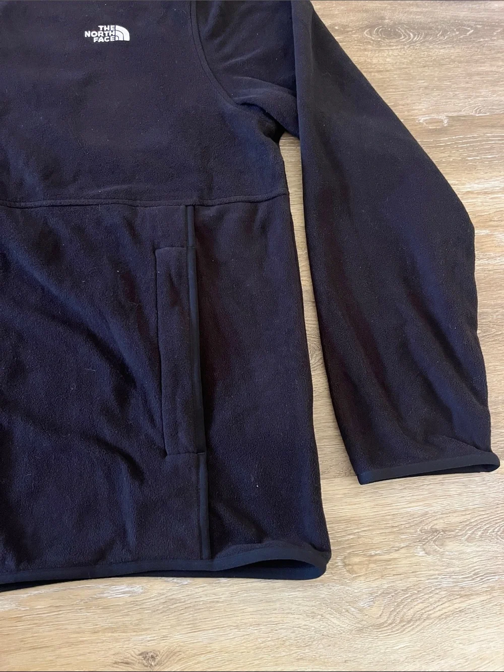 The North Face Men’s Circular Design Full Zip Fleece Jacket Black Size XL